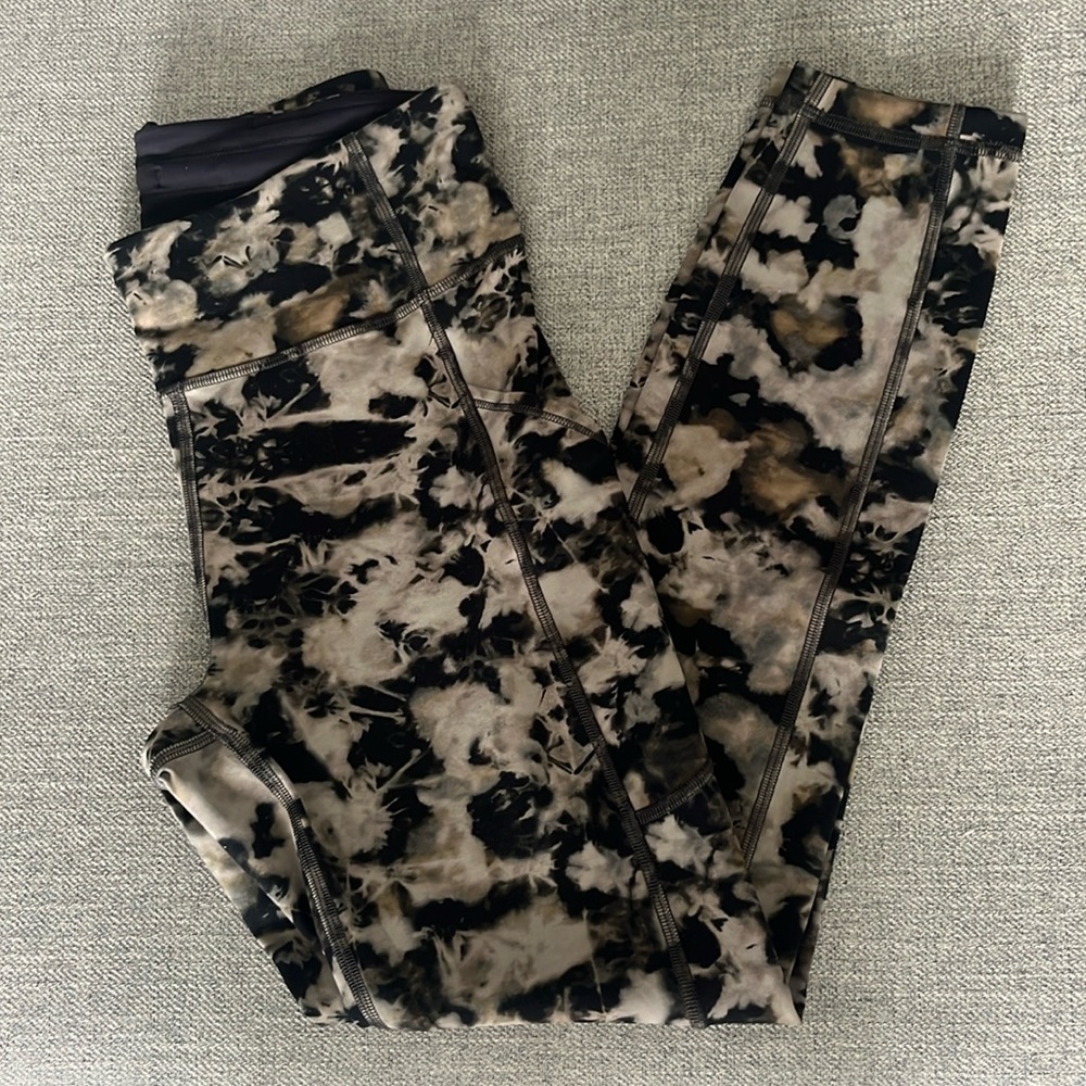 lululemon Invigorate High-Rise Tight 25”